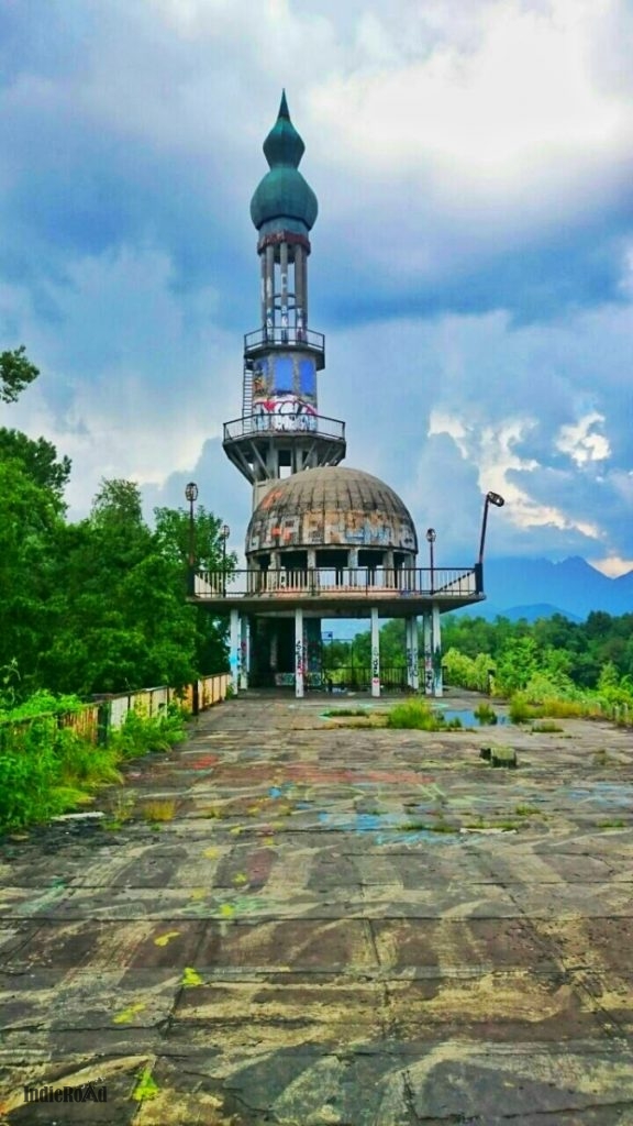 consonno-città-abbandonata-lecco-paese-dei-balocchi (16)